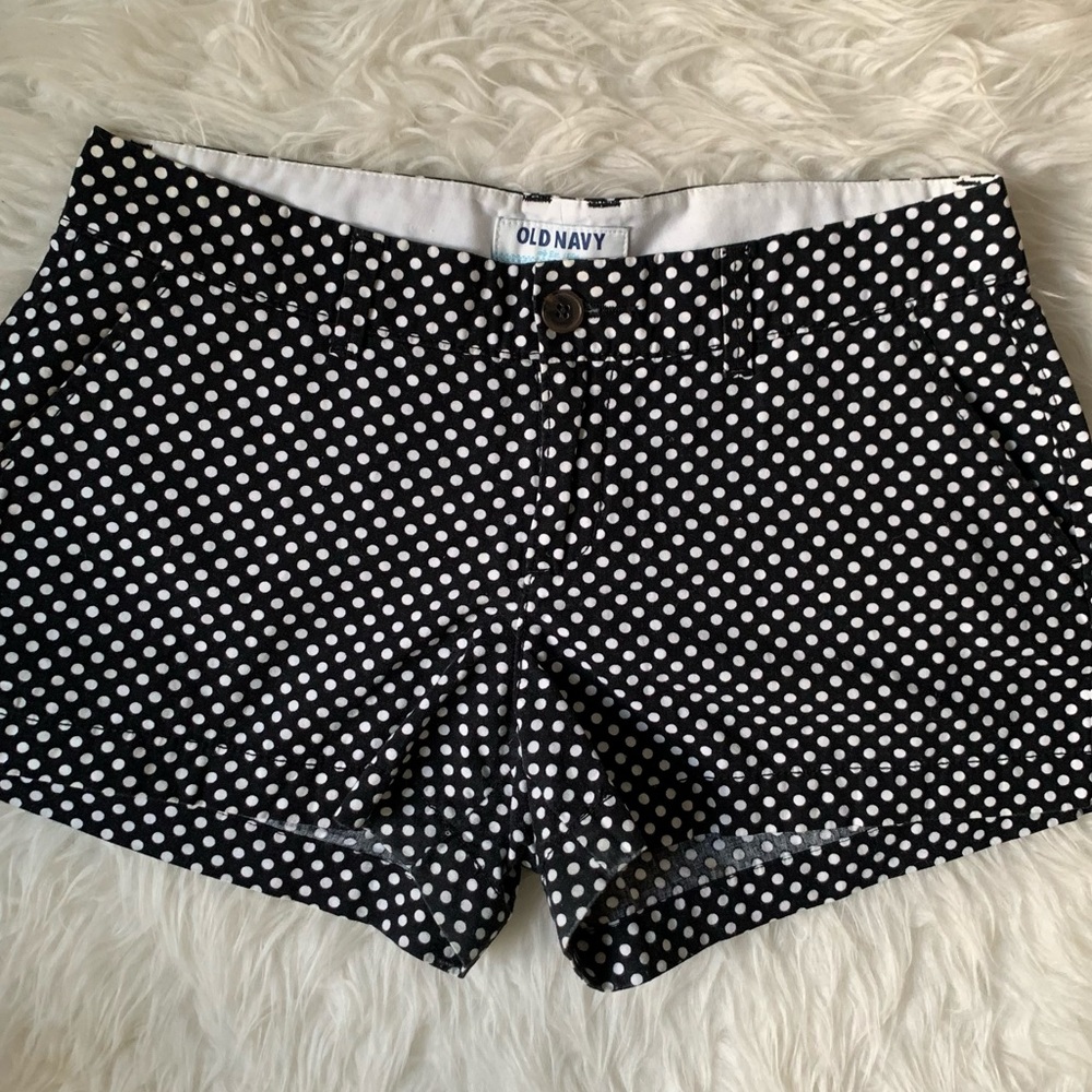Old Navy black polka dot short cotton white dots Size 2